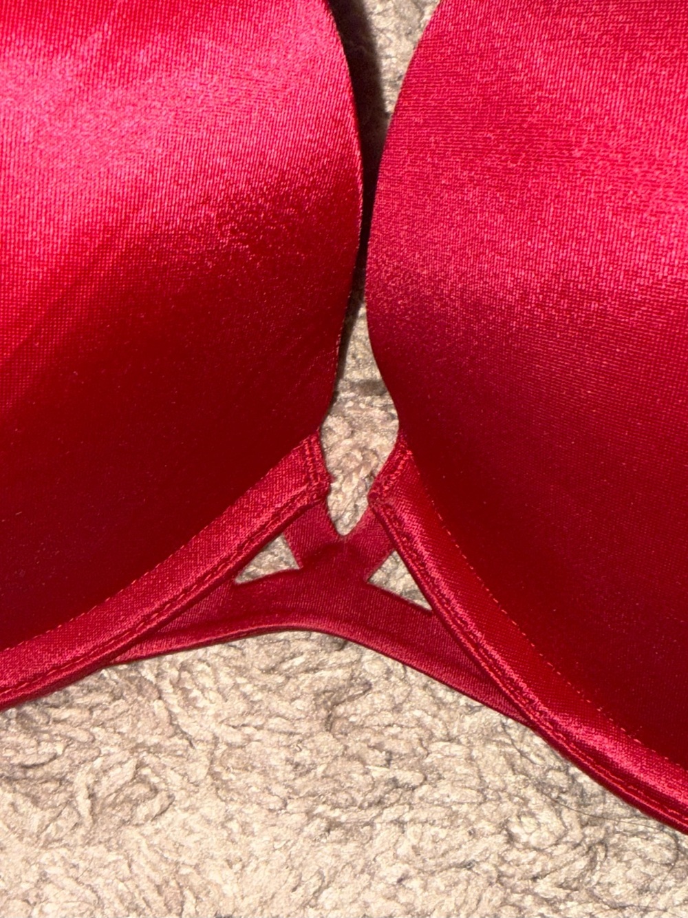 Victoria's Secret Very Sexy Red Satin Push-Up Bra - Picture 3 of 4